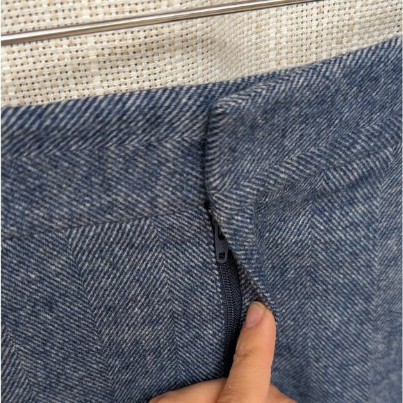 Club Monaco Wool Blend Straight Leg Mid Rise Ankle Chino Pants, size 8 - Picture 4 of 9